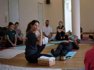 100 Therapeutic Yoga Training